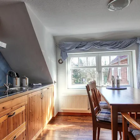 Apartment Am Ufer - 4 *