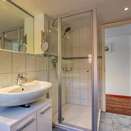 Διαμέρισμα Am Ufer - 4 *